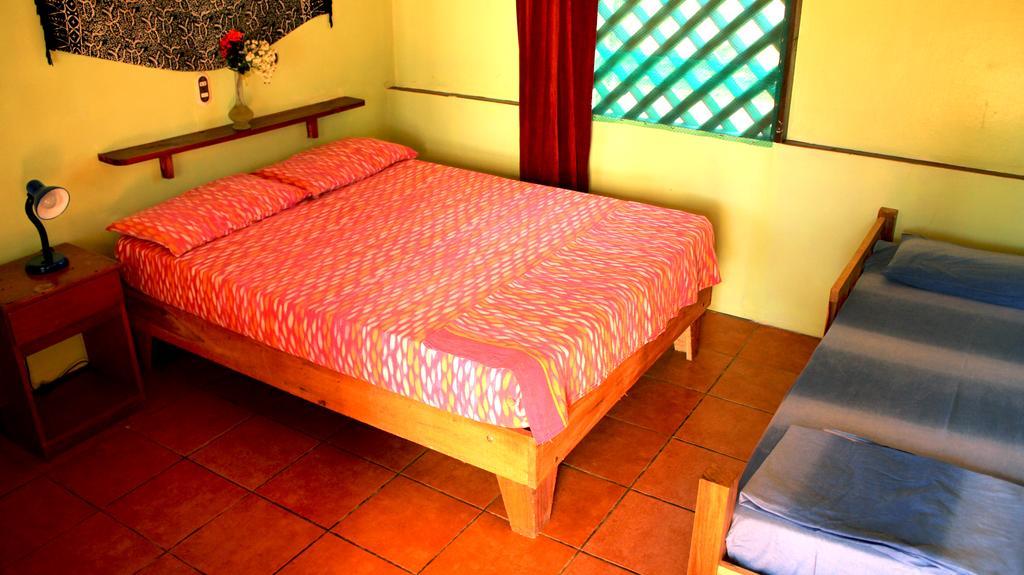 Hakuna Matata Hostel 卡维塔 客房 照片